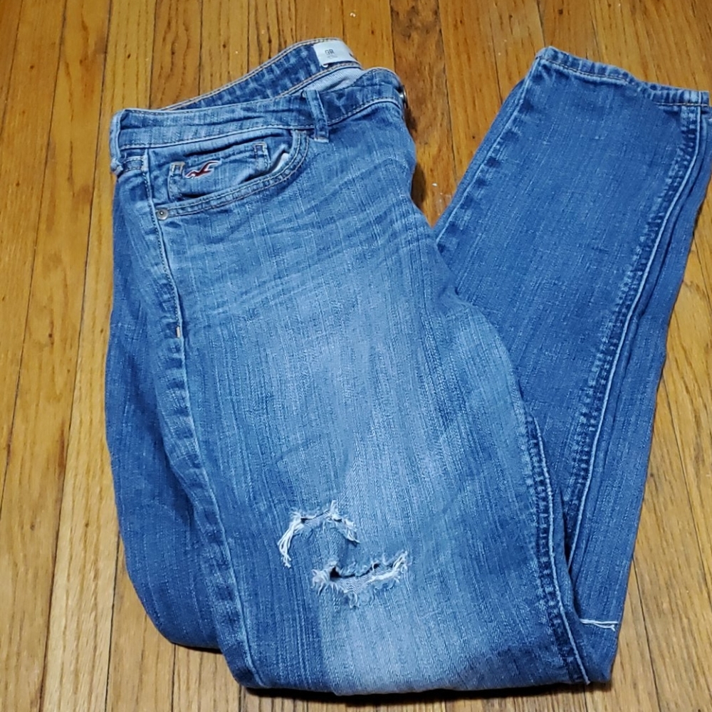 Hollister distressed Jeans